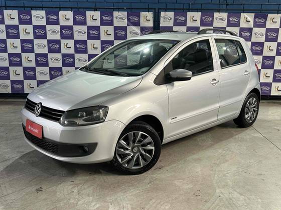 VOLKSWAGEN FOX 1.0 MI 8V FLEX 4P MANUAL VOLKSWAGEN FOX 1.0 MI 8V FLEX 4P MANUAL